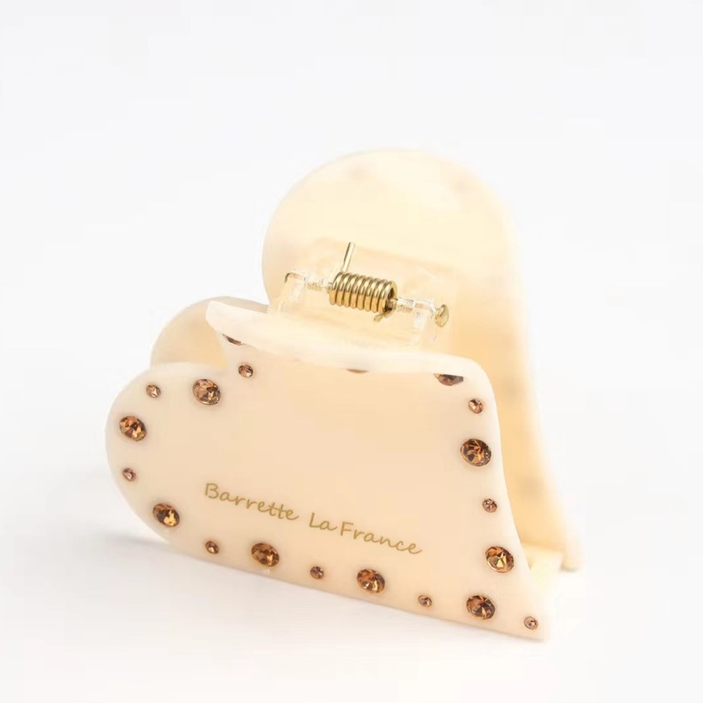 🤍BRAND NEW cream heart delicate hair claw clip with rhinestones